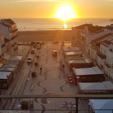Solar Dos Carvalhos - Apartamentos De Turismo Nazaré Exterior foto