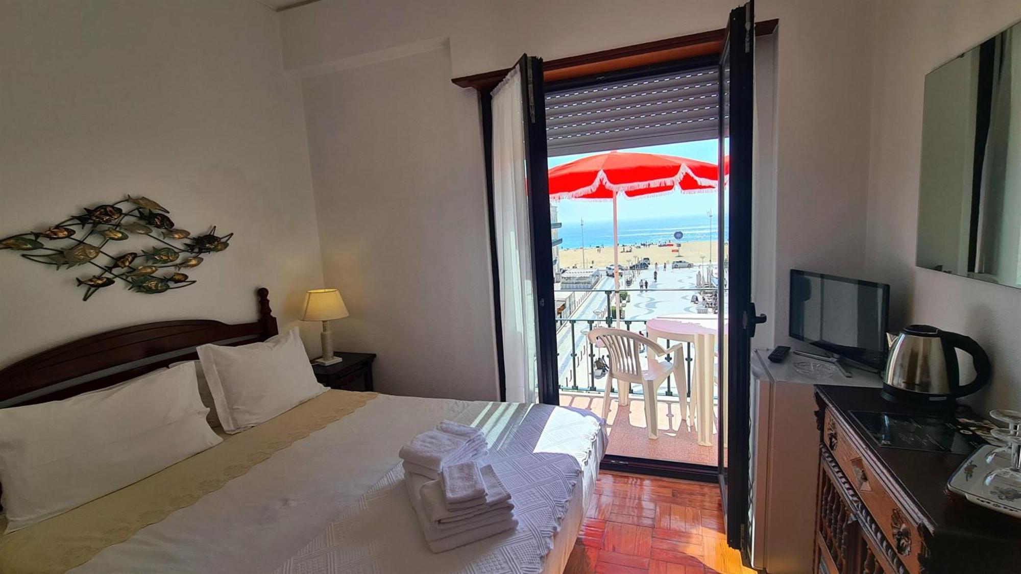 Solar Dos Carvalhos - Apartamentos De Turismo Nazaré Exterior foto